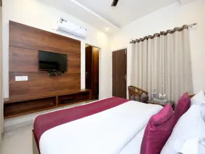 Hotel Joy by OYO Rooms - Image 5
