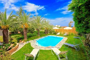 Villa Karteros with private pool - Image 2