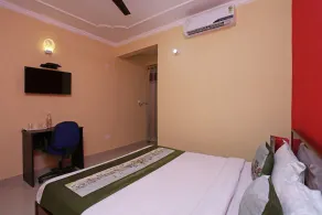 A R Residency By OYO Rooms - Image 2