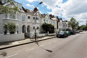 Veeve - Fulham Garden - Image 3