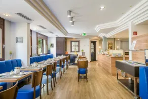 Novum Hotel Rega Stuttgart - Image 2