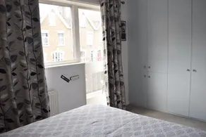 Lovely 2 Bedroom Flat in the Heart of Clapham - Image 3