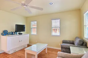 Basket Case 4 Bedroom Home - Image 2