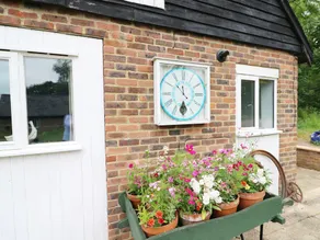 Tick Tock Cottage - Image 3