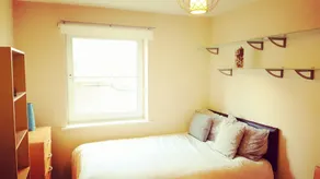 Central Waterfront Apartment - Image 2
