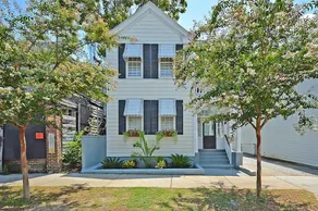 New Listing! Historic In Downtown Charleston 5 Bedroom Home - Image 3