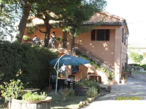 Family Villa Pool and Country Side Views Italy - Image 4