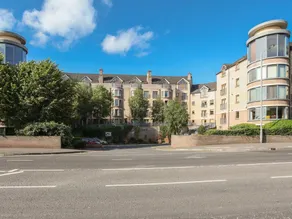 Royal Apartment Upper Lisburn Road - Image 4