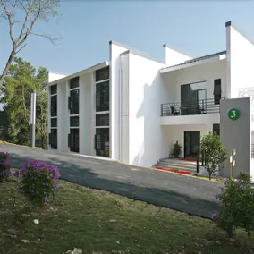 Lotus Garden Hotel - Image 4