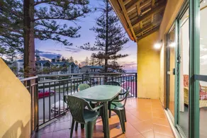 Cottesloe Beach Chalets - Image 3