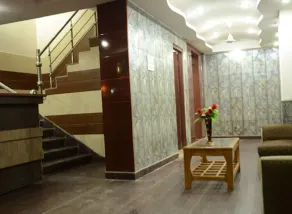 Hotel Crown - Image 3