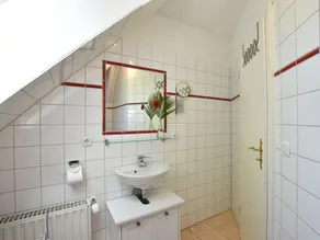 Child-friendly Seaside Apartment in Wittenbeck - Image 5