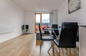 409 Chapel Street · Stylish, Clean 1 Bedroom Flat for 4 - Image 4