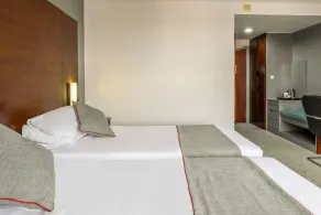 Best Western Sheffield City Hotel - Image 4