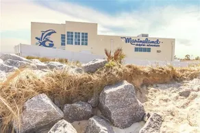 Blue Oasis - Three Bedroom Home - Image 4
