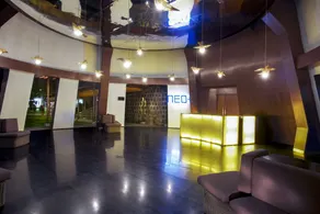 Hotel Neo+ Green Savana Sentul City - Image 4
