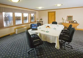 Punderson Manor Lodge and Conference Center - Image 2