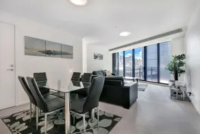 MJ Shortstay Whiteman St Apartment - Image 3