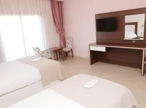 Tralles Hotel - Image 2