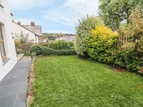 Astrantia Cottage - Image 3