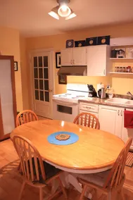 Pleasant Street Suites - Image 2