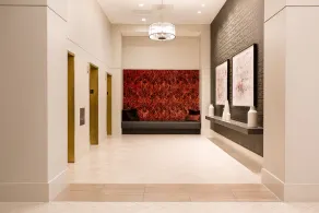 Oakwood Crystal City - Image 2