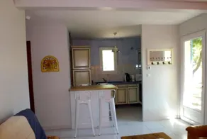 Property With one Bedroom in Saint-hippolyte-le-graveyron, With Wonder - Image 4