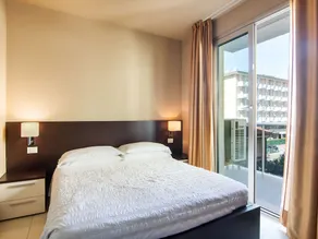 Modern Apartment on Rimini Adriatic Coast With Swimming Pool - Image 2