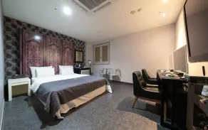 Palace Hotel - Image 3