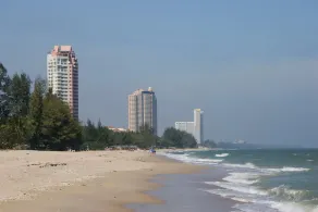 Issara at Cha Um Beach Club - Image 3