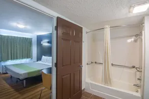 Studio Inn Extended Stay Oklahoma City Airport by OYO - Image 2