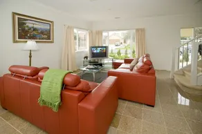 City Condo - Melbourne - Image 2