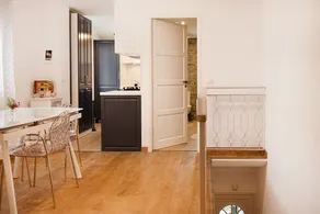 Charming Two Bedroom Apartment With A Garden - Image 4