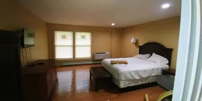 Northview Motel - Image 1