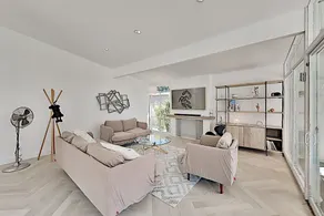 517sadam 3 Bedroom Home - Image 2