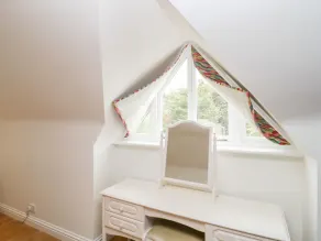 Little House - Image 4