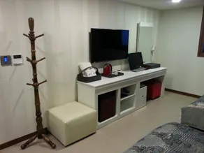 MJ Hotel - Image 3