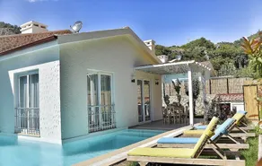 Villa Daisy 2 by Villamnet - Image 2