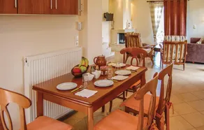 Stunning Home in Livanates With 2 Bedrooms - Image 5