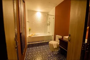PAH Peace and Happiness Hotel - Image 4