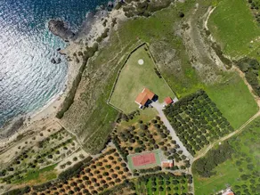 1st Floor apt. · Villa by the Sea - Image 3