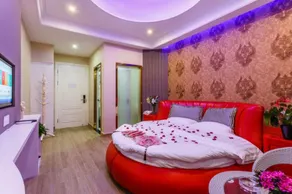Mew Expression Inn - Image 4