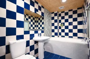 Art Hotel - Image 2