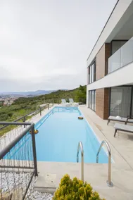 Royal Villa 2 - Image 3
