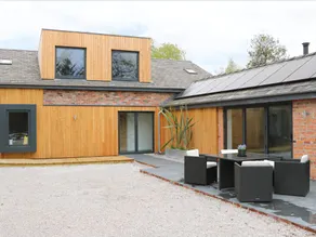 The Green House - Image 3