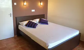 Reggie's Guesthouse - Image 5