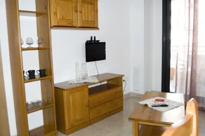 Apartamentos AR Eton - Image 4