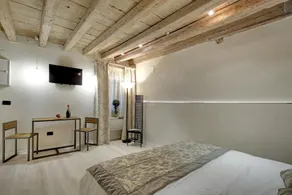 Ca' Grimana by Bricola Apartments - Image 2