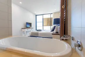 Unit 80 3 B/R Lux Ocean View - Image 4