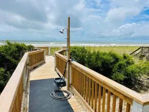 Caseata 5 Bedroom Home by Redawning - Image 4